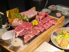 -铭牛烧肉·和牛海鲜自助(高新月牙湖店)