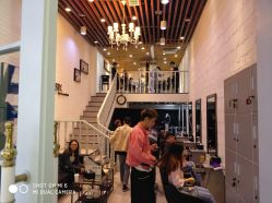 -SIX Hair Consultant