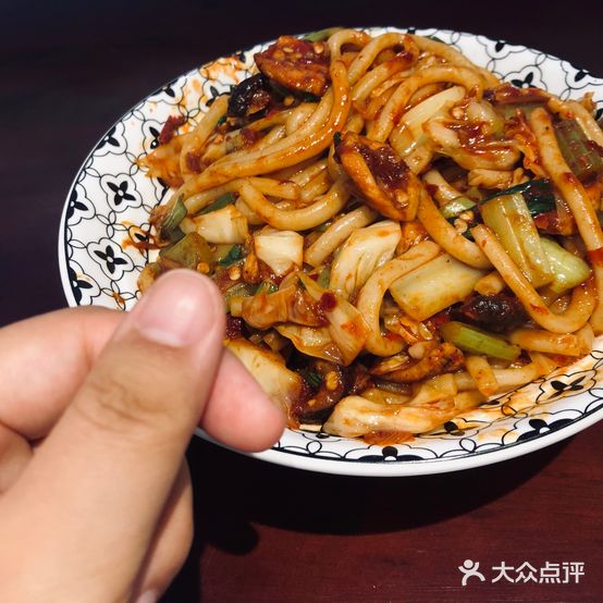 圈粉新疆特色烤米粉(宝龙店)