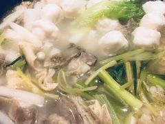 -胡须佬鸡煲四季火锅店(石厦西村直营店)