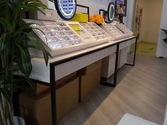 -天空之镜眼镜店蔡司依视路配镜授权零售店(望京颐堤港店)