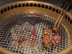 -铭牛烧肉·和牛海鲜自助(高新月牙湖店)