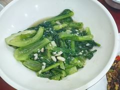 -湖南人家湘菜馆(镇江路店)