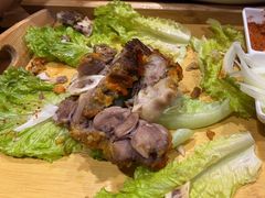 -盾亚新疆餐厅(松江万达广场店)