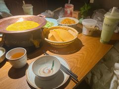 -吃饭皇帝大土家民族菜(荟聚店)