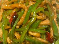 尖椒肉丝-白马宴·椒麻鸡(新华南路店)