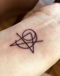 -椿树下·Tattoo纹身工作室