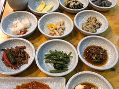 餐前小菜-金顺韩式烤肉·网红烤肉店(广利路店)