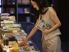 -钟书阁(松江泰晤士小镇店)