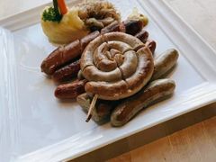 -LENBACH兰巴赫西餐啤酒坊(大连东港店)