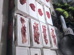 -四囍码头海鲜烧烤自助火锅(外滩南京东路悦荟广场店)