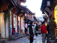 -阿婆情腊排骨火锅(古城旗舰店)