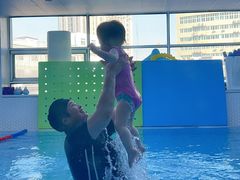-龙格亲子游泳·水育早教中心(华亿大润发店)