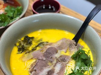 地理位置： 苏州市平江路  特色推荐： 酸汤肥牛面
