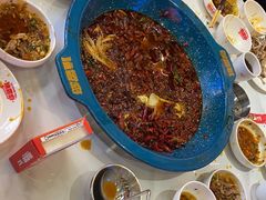 -渔香岛美蛙鱼头火锅(黔灵山公园店)