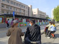 -秦皇岛市西港路小学