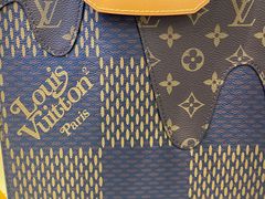 -华夏典当行(龙德广场店)