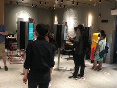 -麦当劳(中山公园龙之梦店)