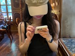 -秘密旅行Bonjour(黑金冠 江南西店)