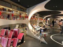 -钟书阁(珍园店)