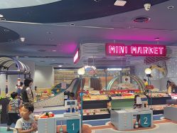 -奈尔宝家庭中心·亲子餐厅(北京东坝万达店)