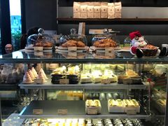 面包甜点陈列柜-DECAMERON十日谈(卓悦汇店)