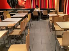 大堂-麦当劳(洪山商场店)