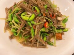 巧拌黑腐竹-聚丰苑北京烤鸭(大明宫店)