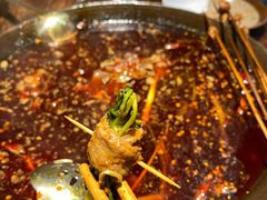 香菜牛肉-四小区火锅·巷子里的重庆火锅(花照壁店)