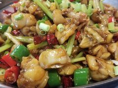 干锅牛蛙-虎虎龙虾大排档(双井店)