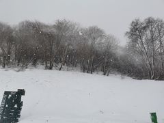 -鳌山滑雪度假区