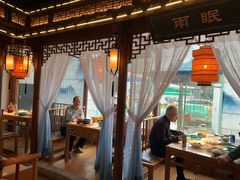 -荷塘秋月·本帮江浙菜(国权路店)