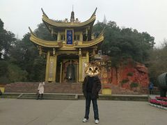 -峨眉山报国寺