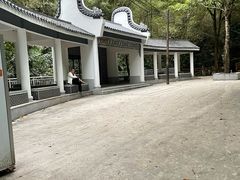 -滴水岩森林公园