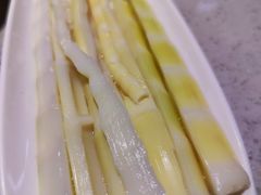 鲜笋-海底捞火锅(奥体南路店)