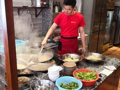 -谢老五跷脚牛肉·非遗传承店