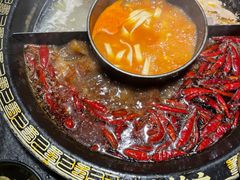 清汤牛油番茄-味舵主重庆火锅(邓尉路店)