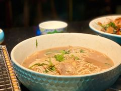 老杭州片儿川-老头儿油爆虾·知味杭州(爱琴海购物中心)