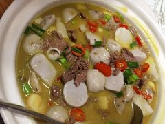 牛肉烧毛芋-头上红煨盐鸡·非遗院子餐厅