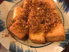 -Cuc Gach Quan Restaurant