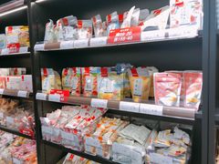 零售区-良品铺子(五角场万达店)