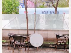 -星巴克(西藏路店)