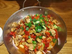 干锅椒香鸡-茅炒屋龙虾·烧烤·湘菜(新河路店)