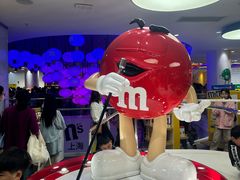 -m豆巧克力世界(上海世茂广场店)