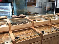 面包甜点陈列柜-原麦世家(府琛大厦店)