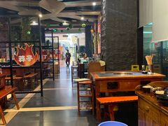 大堂-莽子老火锅(大坪店)