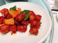 菠萝咕噜肉-一澜江宴·江景地标楚菜(江滩公园店)