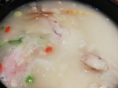 滋补参鸡汤-鑫日千里马朝鲜族小馆(总店)