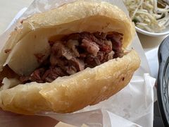 -闫家驴肉老店(华电一校店)
