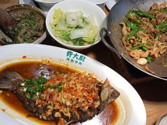 -费大厨辣椒炒肉(万家丽一店)